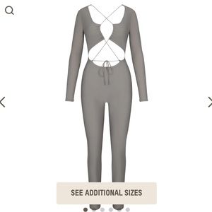 SKIMS LACE UP BODYSUIT IN Gray